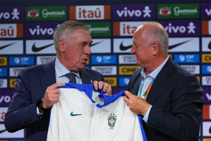 Khởi đầu suôn sẻ của HLV Ancelotti
